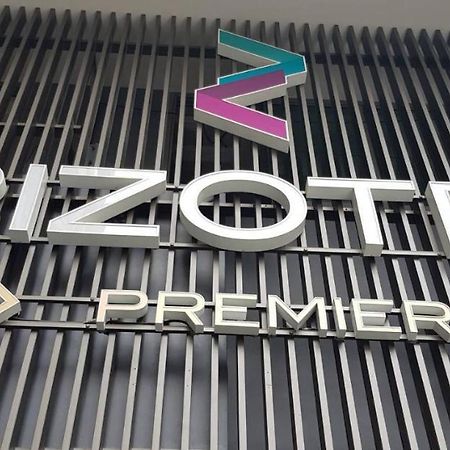 בנגקוק Bizotel Premier Hotel & Residence מראה חיצוני תמונה