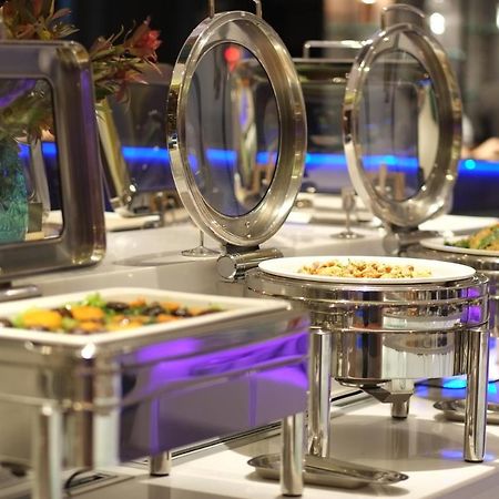 בנגקוק Bizotel Premier Hotel & Residence מראה חיצוני תמונה