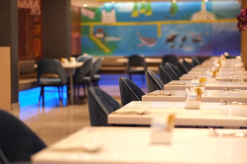 בנגקוק Bizotel Premier Hotel & Residence מראה חיצוני תמונה