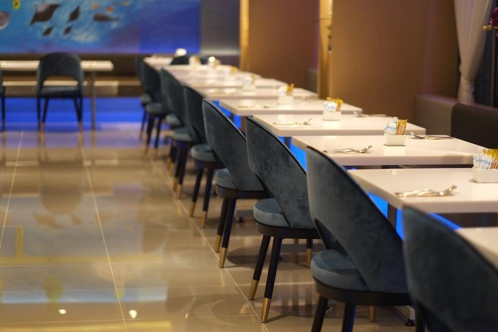 בנגקוק Bizotel Premier Hotel & Residence מראה חיצוני תמונה