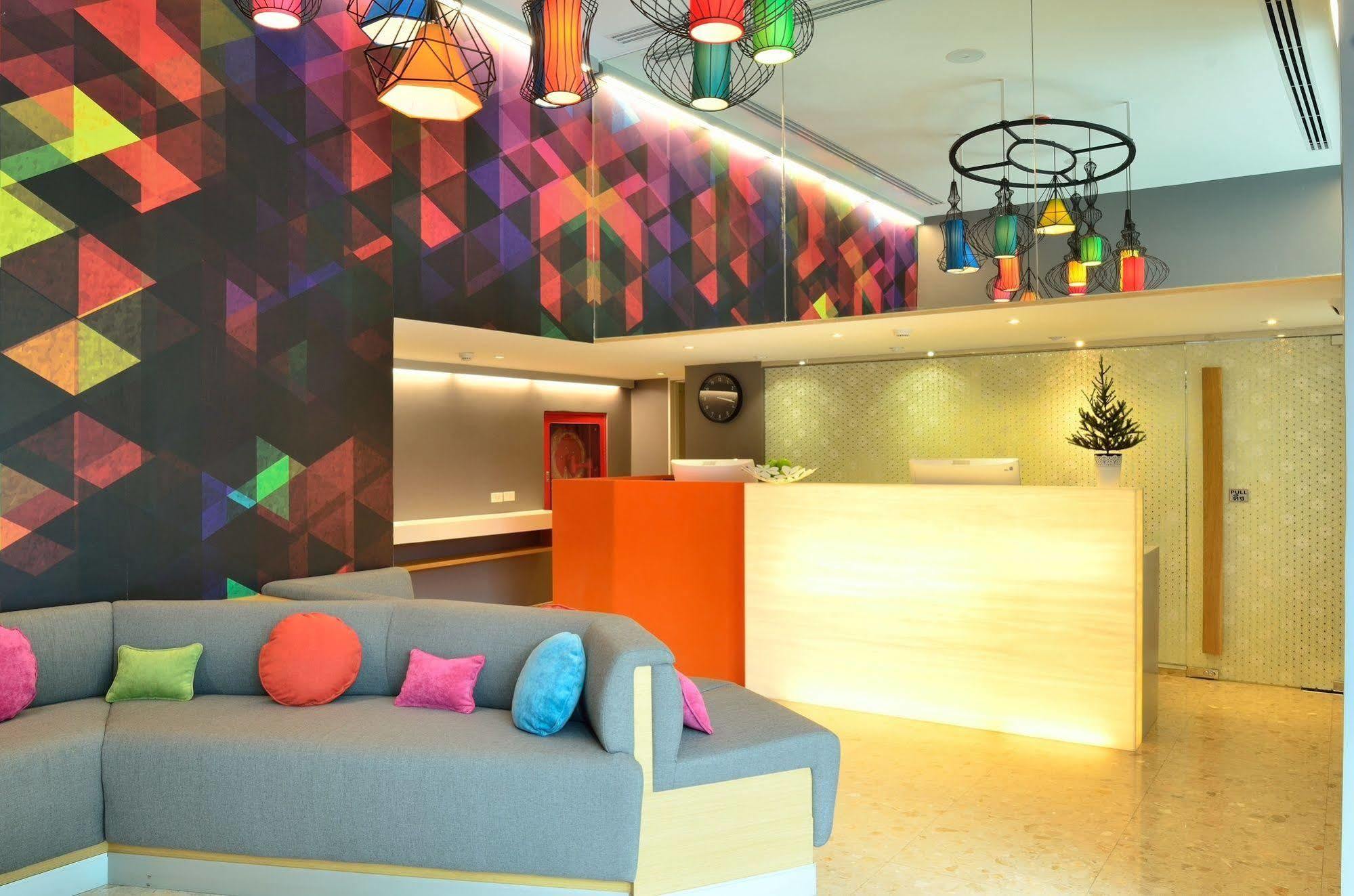 בנגקוק Bizotel Premier Hotel & Residence מראה חיצוני תמונה